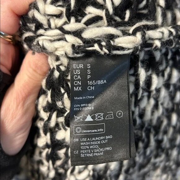 Isabel Marant x H&M wool coat/cardigan (size small) - Picture 5 of 5